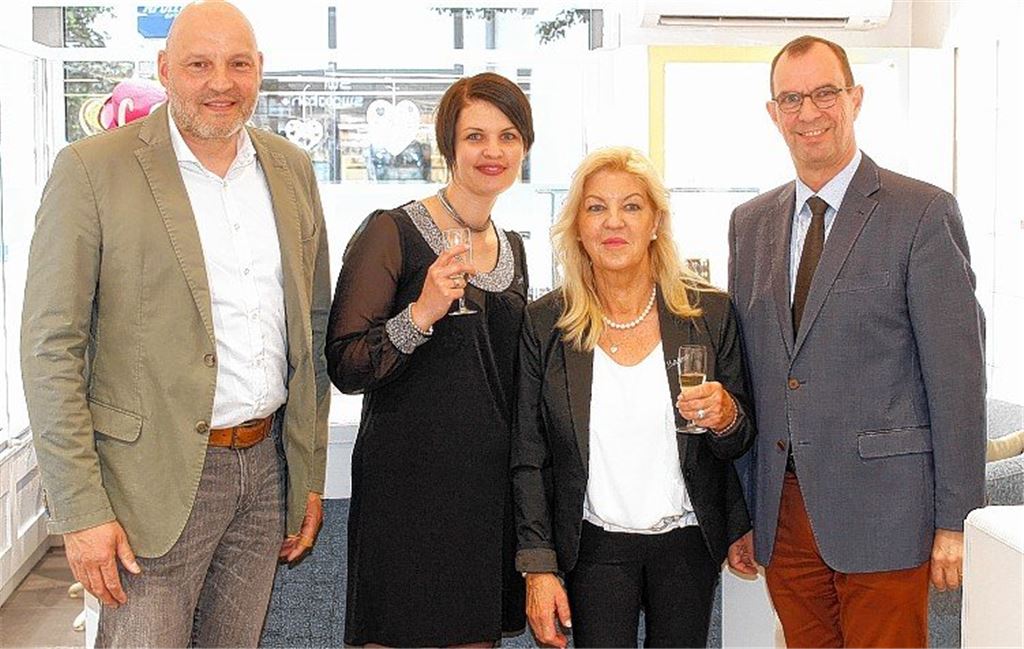 Karat feiert Eröffnung am neuen Standort