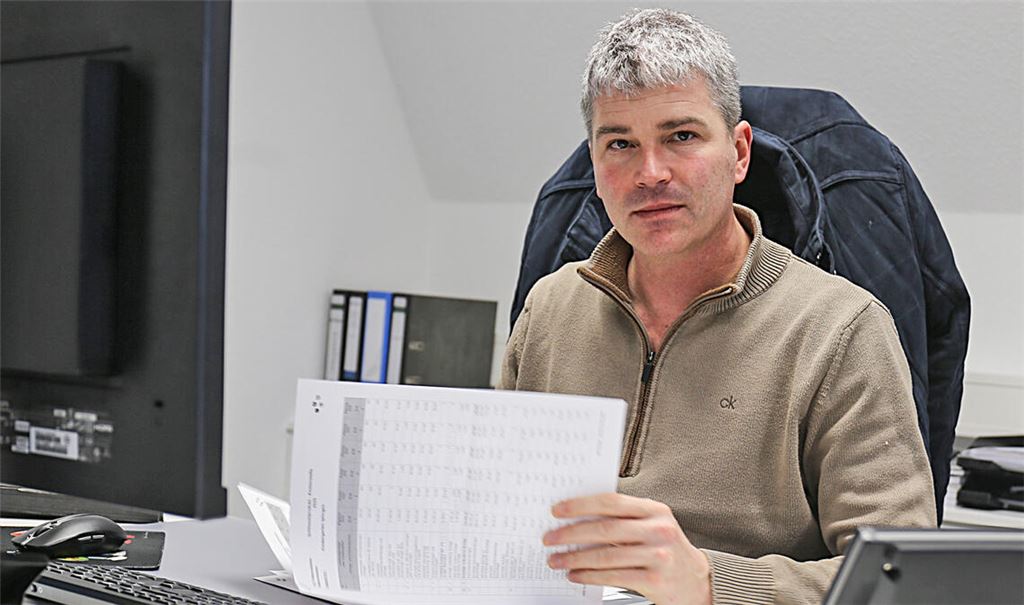 Wiernsheims Bürgermeister Matthias Enz lädt Bundespolitiker gerne zum Praktikum im Rathaus ein. Foto: Deeg