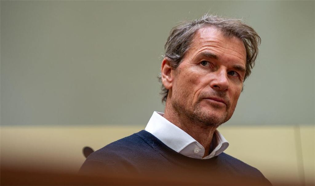 Will der ehemalige Nationaltorhüter Jens Lehmann bei 1860 München einsteigen?
