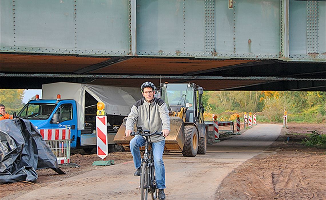 Will eine (zu) lange Sperrung des Enztalradwegs während des bevorstehenden Ausbaus der A8 verhindern: Erik Schweickert.privat