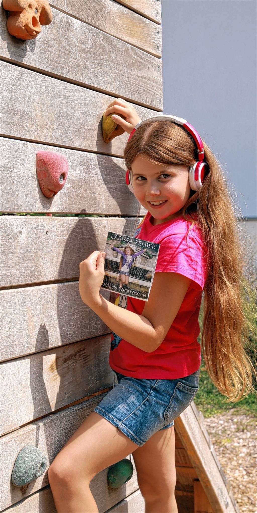 Will mit ihrer CD hoch hinaus: Larissa.