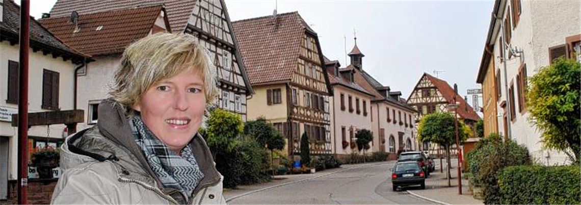 Willkommen in Wiernsheim: Inge Gratza, Vorsitzende des örtlichen Arbeitskreises Tourismus, möchte Besuchern die Reize der Plattengemeinde näherbringen.