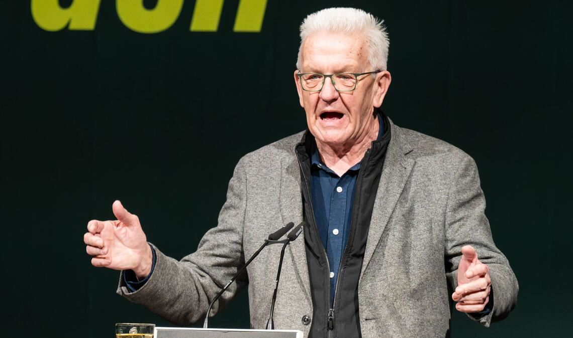 Winfried Kretschmann attackierte kurz vor der Wahl den CDU-Kandidaten Manuel Hagel (Archivbild).