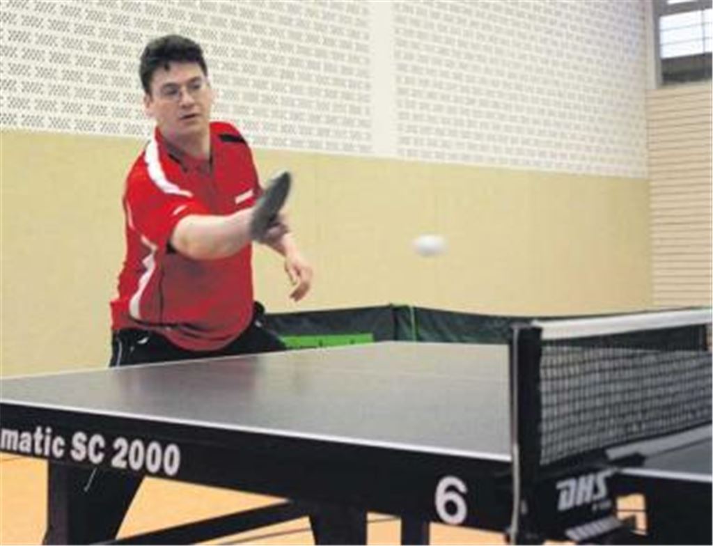 Wir müssen uns möglichst schnell an das höhere Spieltempo gewöhnen: Volker Langenstein und der TSV Großglattbach bereiten sich intensiv auf die Bezirksklasse vor. Foto: Westermann