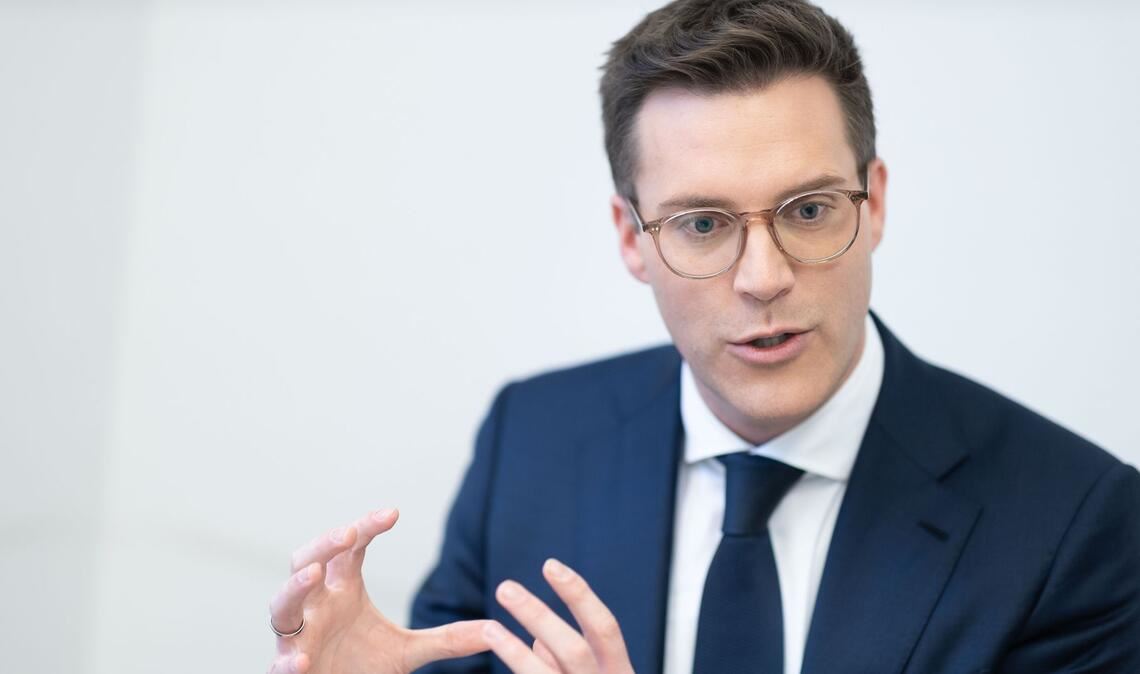 „Wir wollen Wirtschaftswachstum zur Staatsräson machen“, sagt CDU-Spitzenkandidat Manuel Hagel.