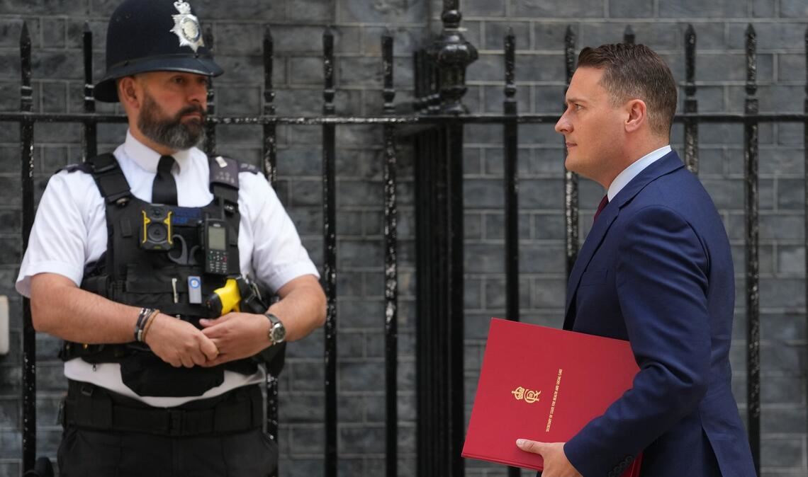 Wird Gesundheitsminister Wes Streeting Regierungschef Starmer herausfordern?