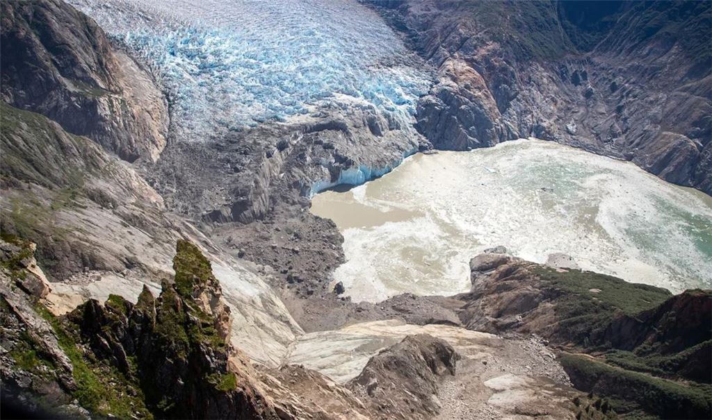 Wissenschaftler registrierten den zweithöchsten Tsunami der Welt, nachdem er im vergangenen August nach einem massiven Felssturz am Fuß eines Gletschers den Tracy Arm Fjord im Südosten Alaskas traf.