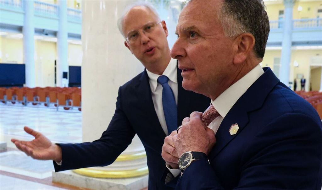 Witkoff und Dmitrijew sollen sich US-Medien zufolge nun erneut treffen. (Archivbild)