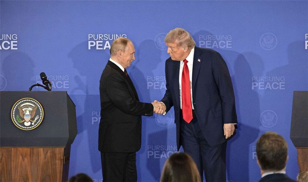Wladimir Putin könnte Donald Trump schon bald wieder die Hand schütteln.