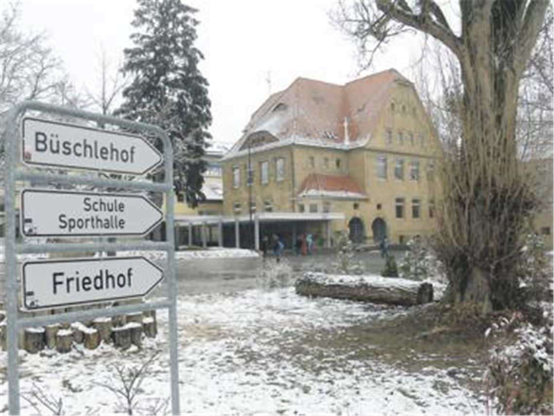 Wohin führt der Weg für die Hauptschüler an der Knittlinger Faust-Schule? Der Gemeinderat hat gestern Abend die Weichen in Richtung einer Kooperation mit Maulbronn gestellt.
Foto: Garhöfer