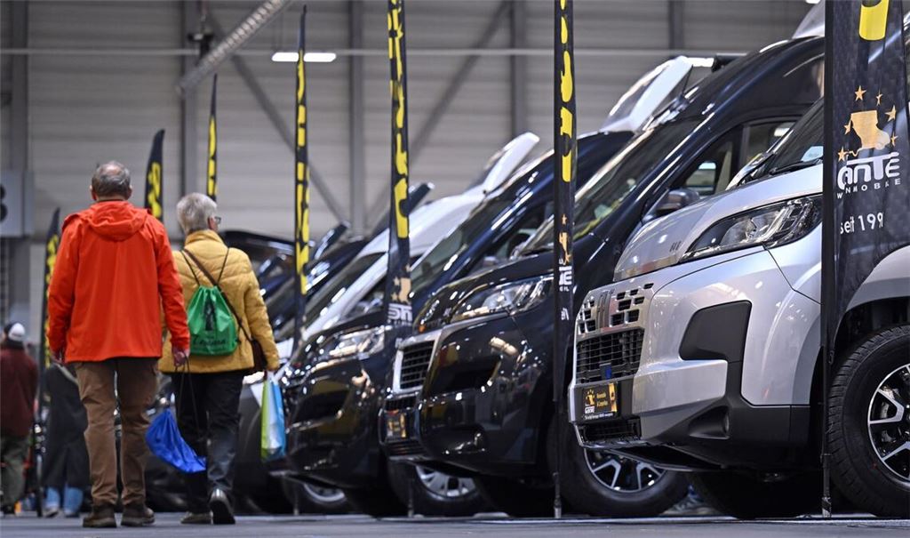 Wohnmobile können höhere sechsstellige Summen kosten und sind nicht für jedermann erschwinglich. (Symbolbild)