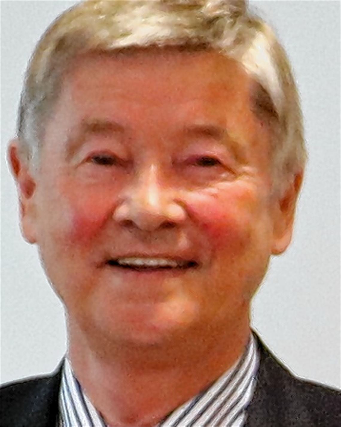 Golfverband ehrt Wolfgang Daum