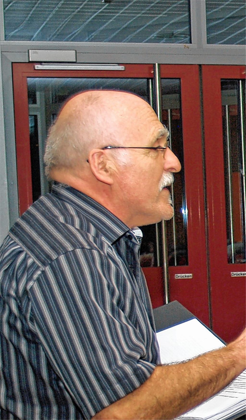 Wolfgang Müller referiert auf Badisch.