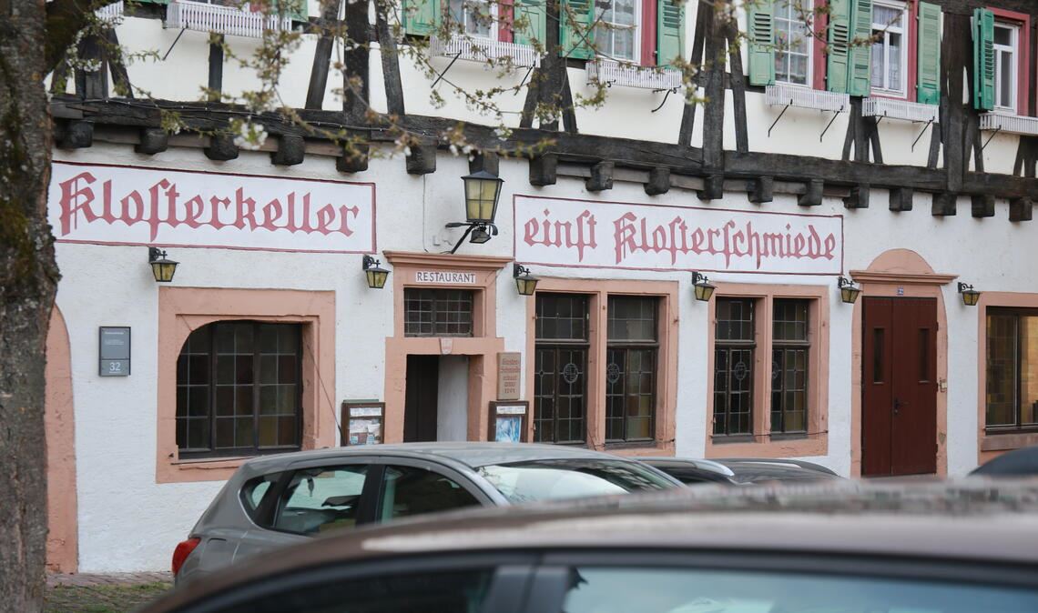 Wolfgang Scheidtweiler investiert im Welterbe Maulbronn: Der Klosterkeller soll zu neuem Leben erweckt werden. Ein Neubau mit kleiner Brauerei ist Teil des Plans. Fotos: Disselhoff