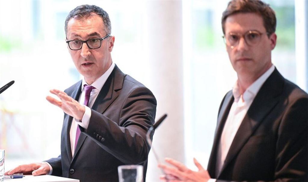 Wollen Baden-Württemberg gemeinsam regieren: der designierte Ministerpräsident Cem Özdemir (l.) und CDU-Chef Manuel Hagel.