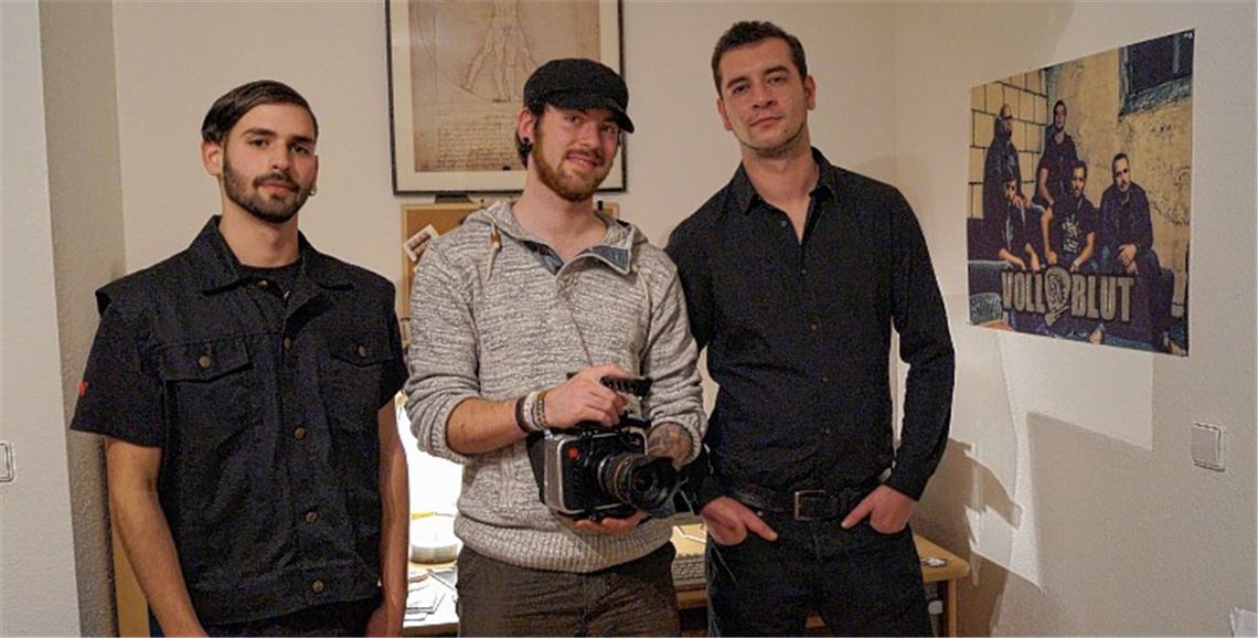 Yannick Argast (li.) mit Regisseur Mirko Witzki und Richie Ament (re.).