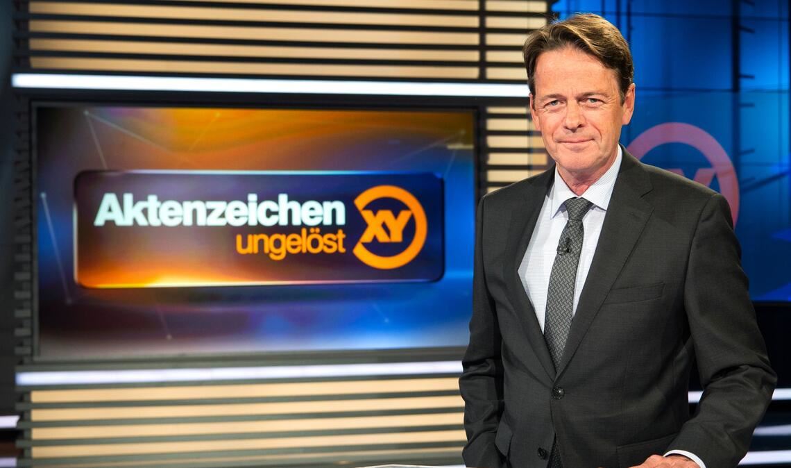 ZDF-Moderator Rudi Cerne im Studio der Sendung «Aktenzeichen XY ... ungelöst».