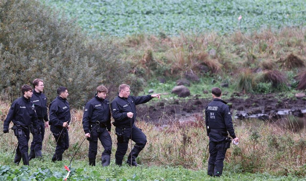 Zahlreiche Beamte waren an den Ermittlungen nach dem Tod des Achtjährigen beteiligt. (Archivbild)