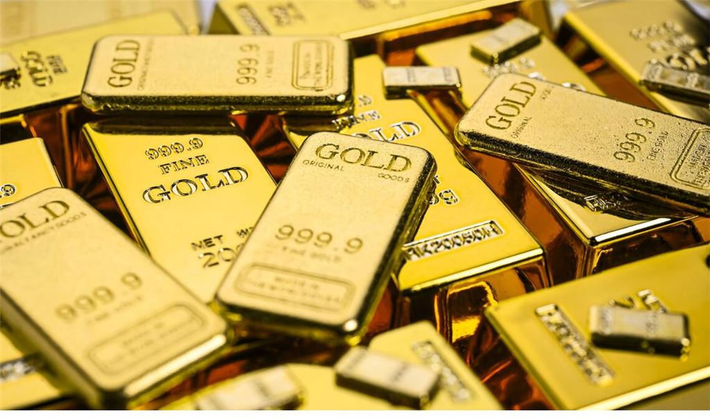 Zehn kleine Goldbarren hat ein Klärwärter beim Rasenmähen gefunden.