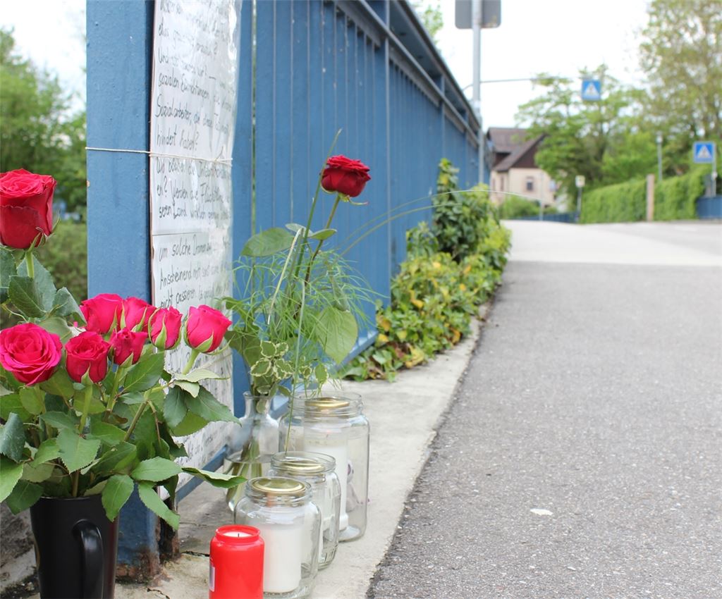 Zeichen der Betroffenheit. Foto: Disselhoff