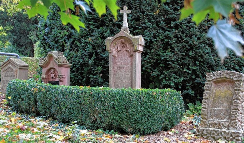 Zeugen vergangener Zeiten: Besondere Grabsteine werden aufbewahrt.