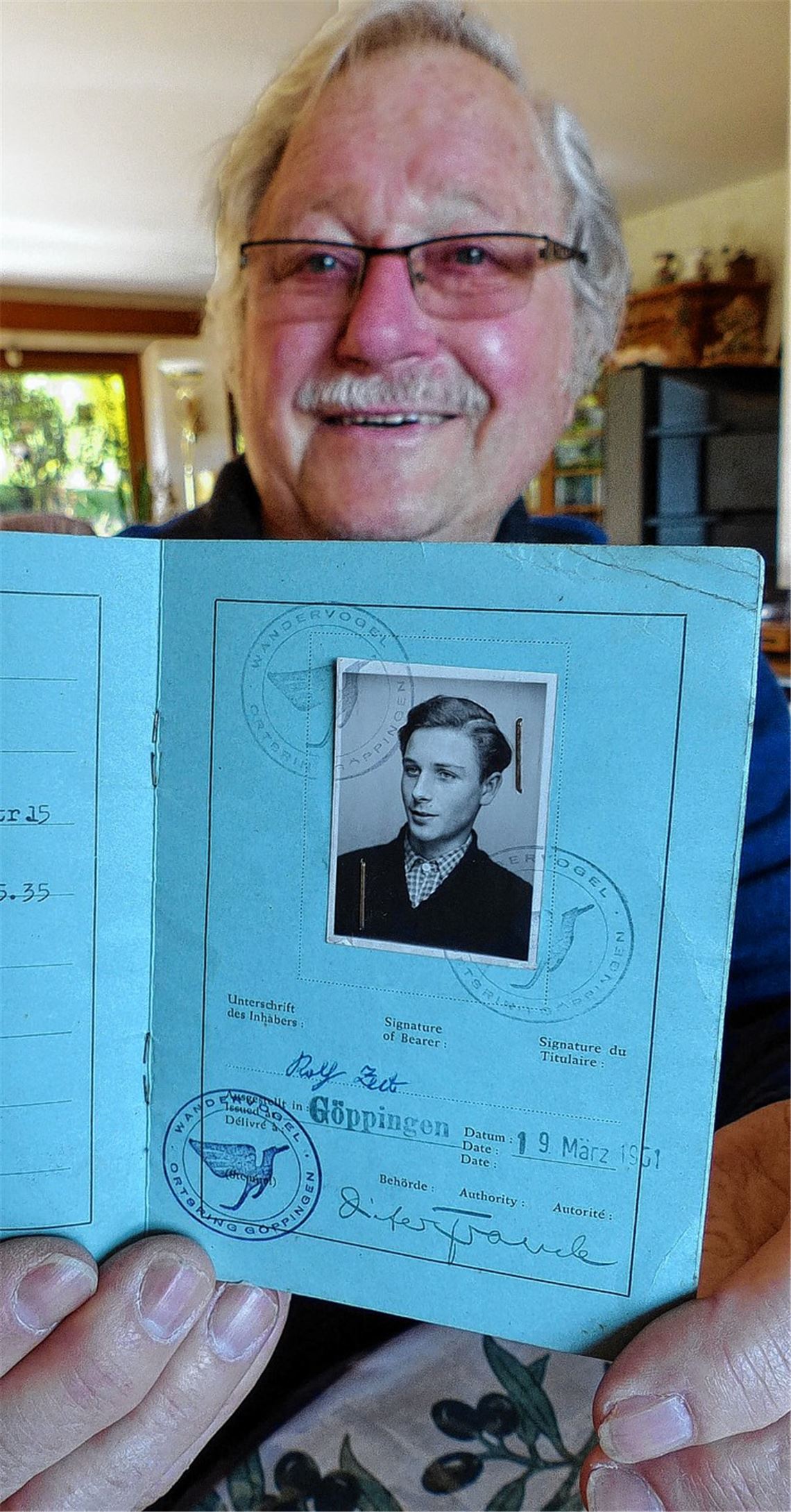 Zeugnis der Zeit: der europäische Jugend-Pass von Rolf Zeeb aus dem Jahr 1951.