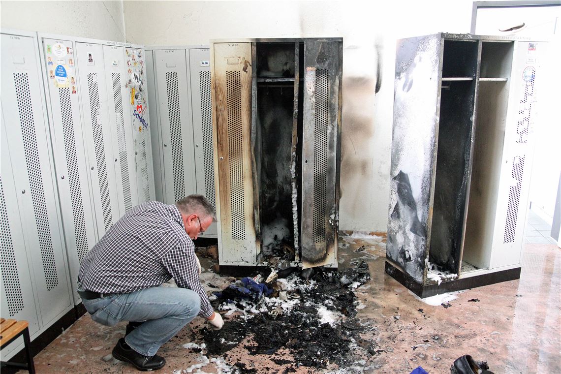 Zu einem Brand kam es am Montagmittag im Spind einer Umkleide der Lebenshilfe in Lomersheim. (Foto: Goertz)