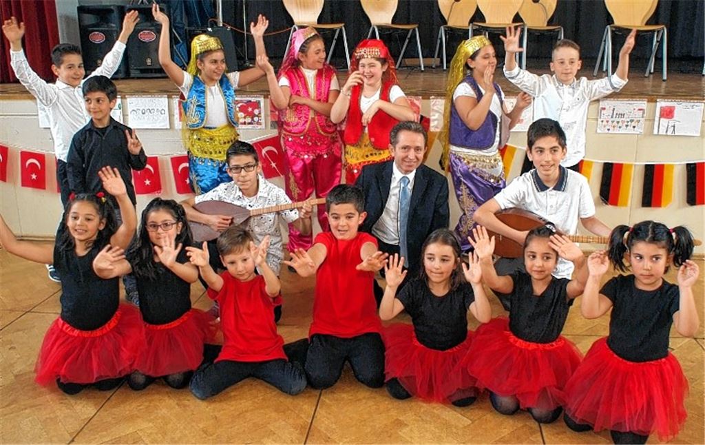 Kinder sind in beiden Kulturen zu Hause