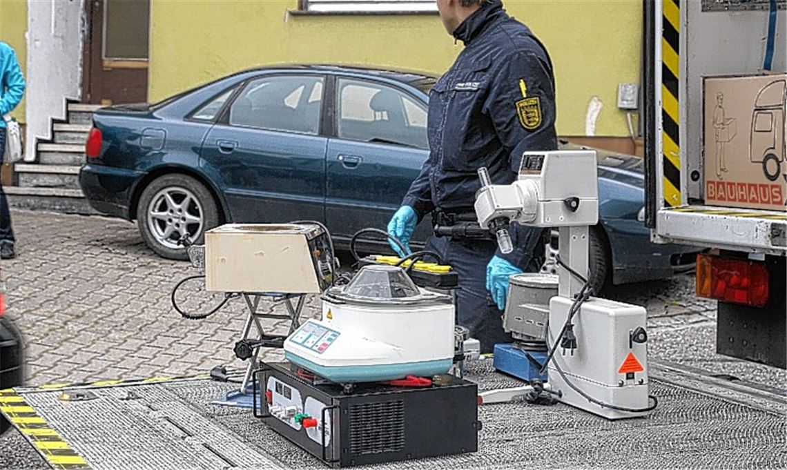 Zubehör für ein Drogenlabor: Die Gerätschaften, die bei der Durchsuchung an der Ötisheimer Steige beschlagnahmt werden, sprechen für Fachleute eine deutliche Sprache.