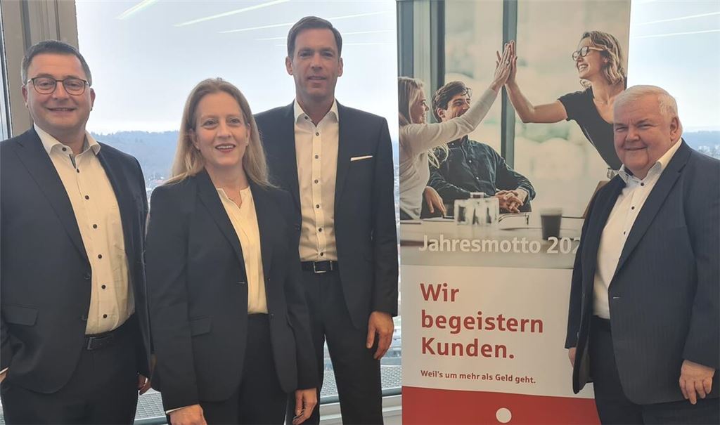 Zufrieden mit der Entwicklung: Der Vorstand der Sparkasse Pforzheim Calw mit (v.li.) Georg Stickel, Kerstin Gatzlaff, Sven Eisele und Hans Neuweiler. Foto: Metzbaur