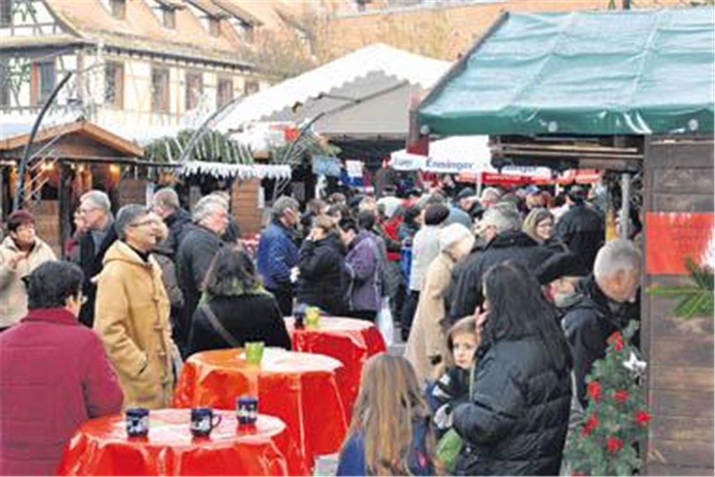 Zufrieden zeigen sich Organisatoren und Händler mit dem Mühlacker Weihnachtsmarkt, der gestern nach fünf Tagen seine Pforten schloss. Gestern herrschte nochmals drangvolle Enge.
Foto: Stahlfeld
