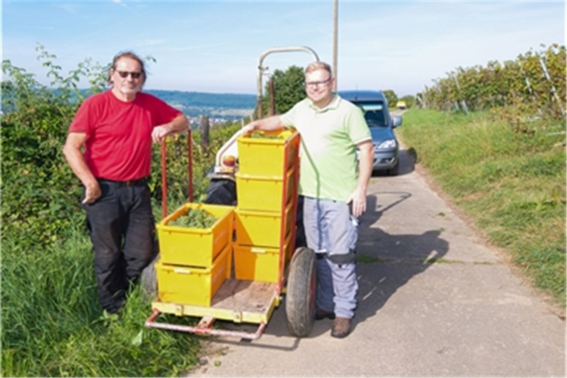 Zufriedene Gesichter bei Vater Claus und Sohn Robin Bischoff.