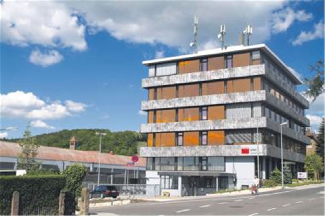 Zukunft gesichert: In den ehemaligen Verwaltungstrakt der insolventen Gießerei MWK zieht bis Jahresbeginn 2012 das zentrale Grundbuchamt des Landes ein. 
Archivfoto: Fotomoment