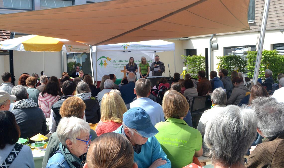 Zum Auftakt des Fests der Begegnung gibt es einen Gottesdienst, an dem Mitarbeitende der Familienherberge mitwirken. Foto: Stahlfeld