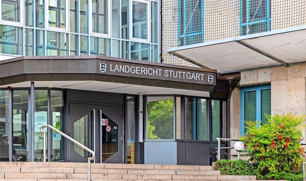 Zum zweiten Mal muss sich der Ex-Inspekteur der Polizei vor dem Landgericht Stuttgart verantworten.