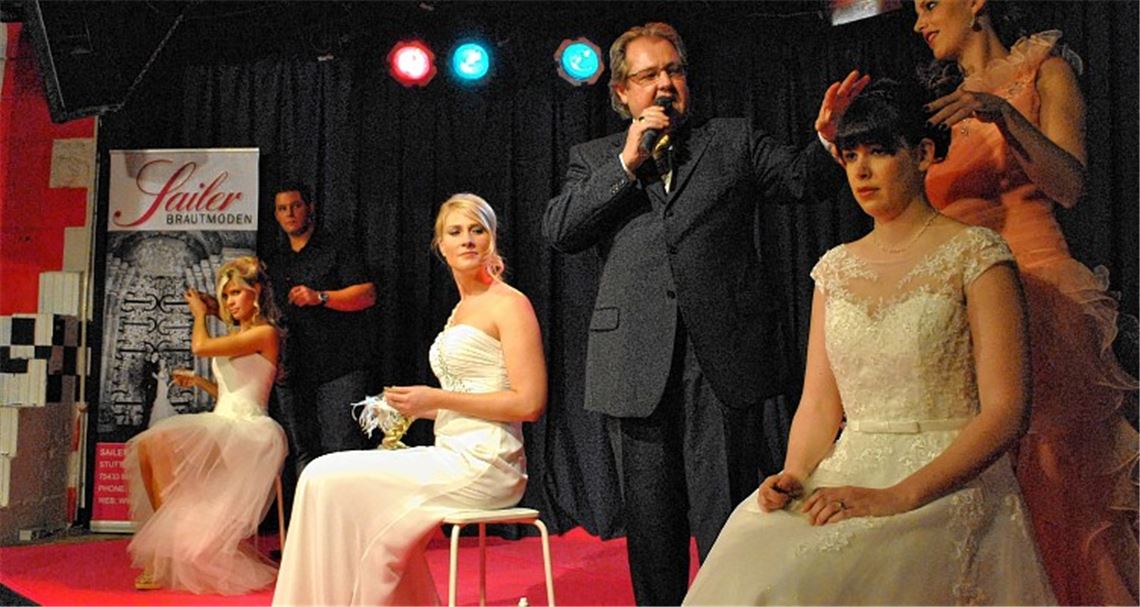 Zur festlichen Mode die festliche Frisur: Wilfried Sailer erläuterte die neuesten Trends der Brautmode.