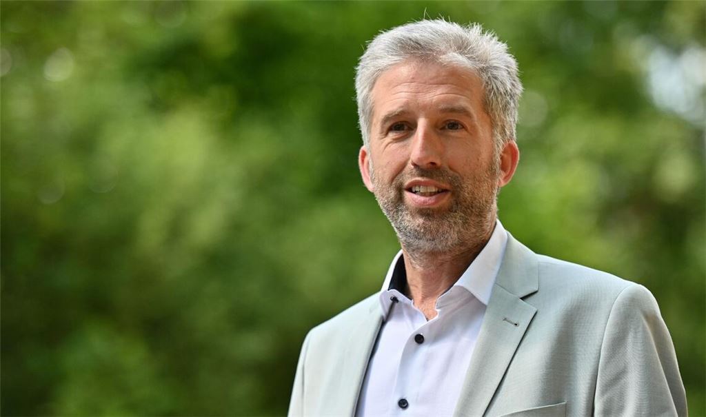 "Zweck der Auszeit ist, dass ich mich nicht mehr für mein Handeln öffentlich erklären muss", sagt Palmer der Deutschen Presse-Agentur vor Beginn der Auszeit.