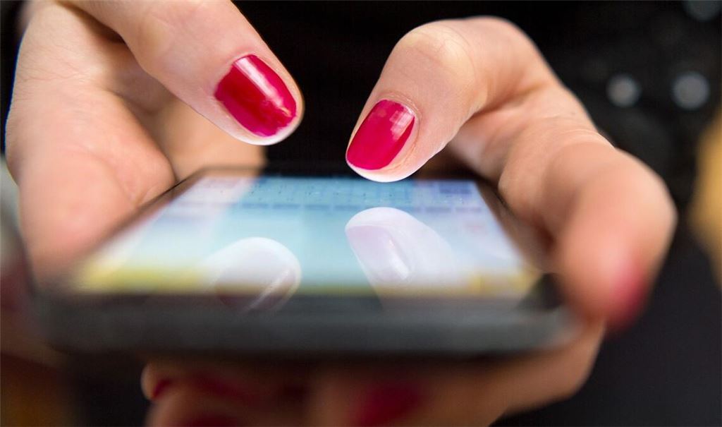 Zwei Frauen aus Freudenstadt sind jeweils um knapp 20.000 Euro betrogen worden.