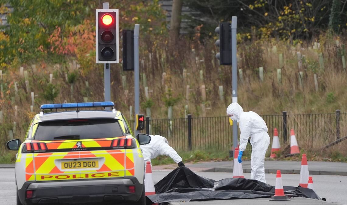 Zwei Menschen sind nach der Attacke in einem Zug weiter in Lebensgefahr.