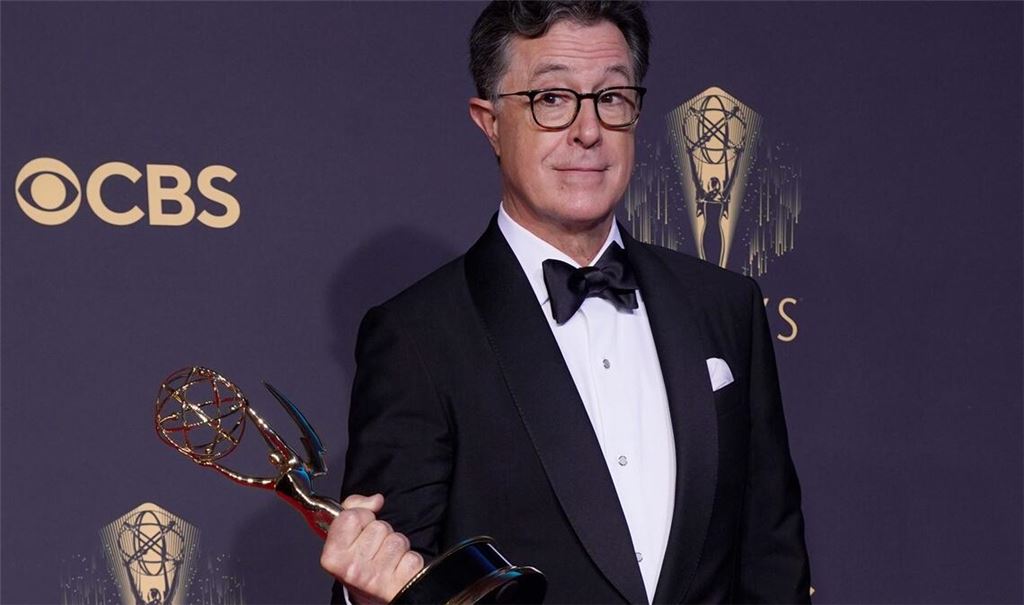 Zwei Monate vor seiner letzten Late-Night-Show hat US-Satiriker Stephen Colbert (61) seine Mitarbeit am Drehbuch für einen neuen "Herr der Ringe"-Film angekündigt. (Archivbild)