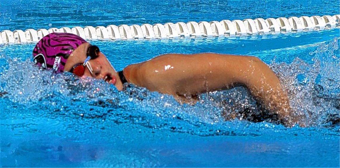 Zweimal persönliche Bestzeit: Laura Heeb ist auf den kurzen Freistilstrecken nicht zu schlagen, wird über 50 und 100 Meter Landesmeisterin. Fotos: privat