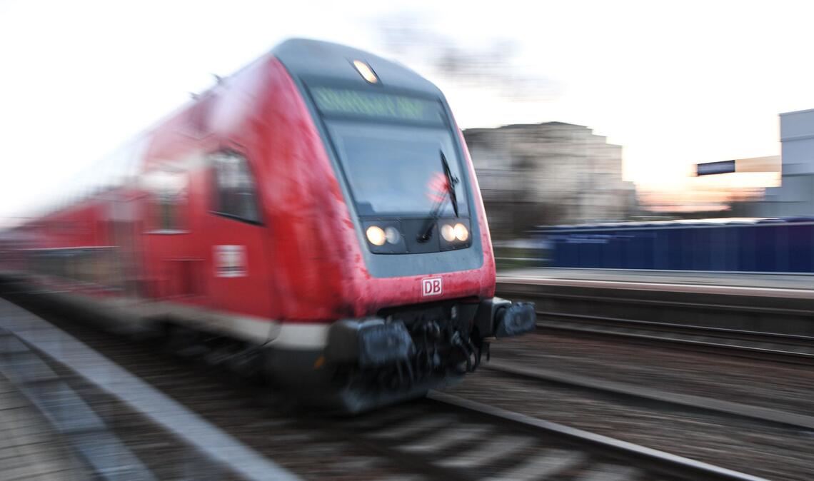 Zwischen Friedrichshafen und Ravensburg fahren bis Anfang Juni keine Züge.